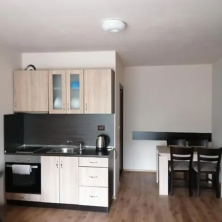  Апартаменти Tryavna Lake Tryavna