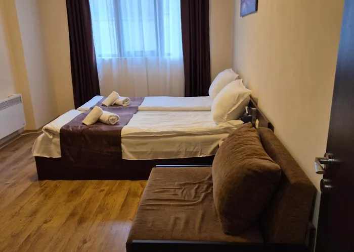 Апартаменти Tryavna Lake